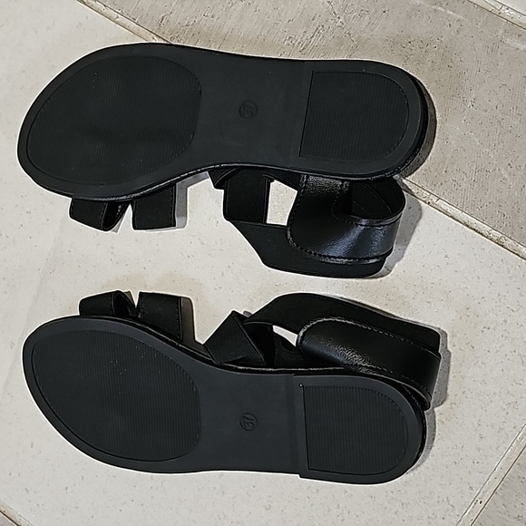 Shein black sandals, brand new - Picture 3 of 4